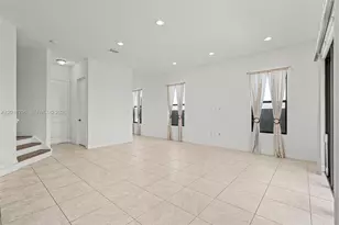 3323 W 96 Pl, Hialeah, FL 33018 - Photo 7