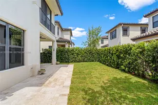 3323 W 96 Pl, Hialeah, FL 33018 - Photo 49
