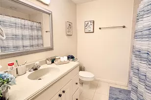 9020 NW 38th Dr, Coral Springs, FL 33065 - Photo 11