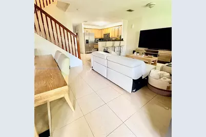 9020 NW 38th Dr #5, Coral Springs, FL 33065 - Photo 3