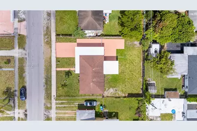 3155 NW 81st Ter, Miami, FL 33147 - Photo 39