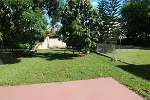 3671 SW 24th St, Miami, FL 33145 - Photo 9
