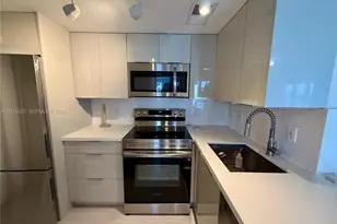 770 Claughton Island Dr, Miami, FL 33131 - Photo 7