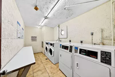 4801 NW 7th St, Miami, FL 33126 - Photo 9