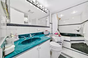 4801 NW 7th St, Miami, FL 33126 - Photo 31