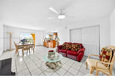 4801 NW 7th St, Miami, FL 33126 - Photo 13