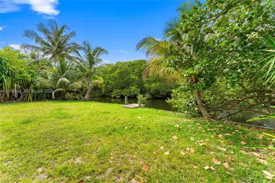 1031 NW 21st St, Fort Lauderdale, FL 33311 - Photo 11
