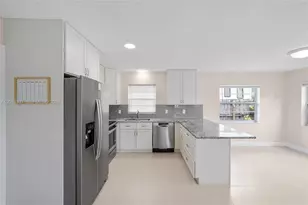 429 Avenida Hermosa, West Palm Beach, FL 33405 - Photo 5