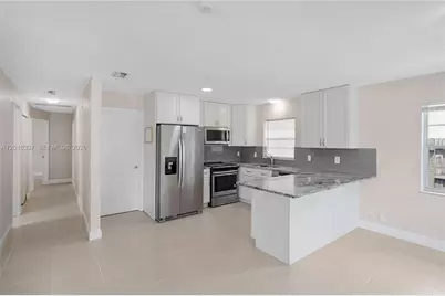 429 Avenida Hermosa, West Palm Beach, FL 33405 - Photo 7