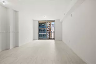 77 SE 5th, Miami, FL 33131 - Photo 9