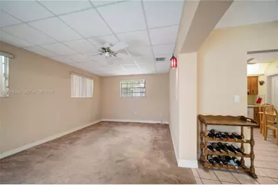 810 NW 78th Ave, Pembroke Pines, FL 33024 - Photo 7