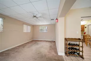 810 NW 78th Ave, Pembroke Pines, FL 33024 - Photo 7