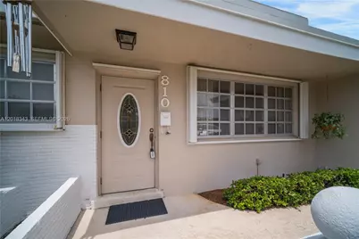 810 NW 78th Ave, Pembroke Pines, FL 33024 - Photo 3