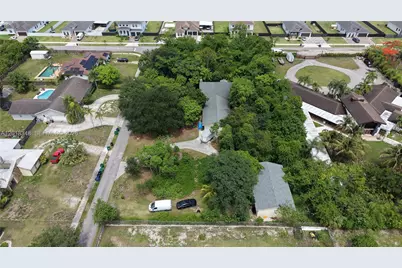 31020 SW 193rd Ave #A, Homestead, FL 33030 - Photo 3