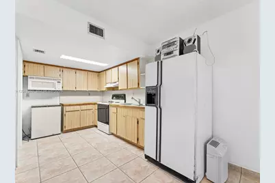 100 SW 110th Ave #142, Sweetwater, FL 33174 - Photo 15