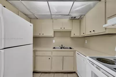 3200 Coral Springs Dr #106, Coral Springs, FL 33065 - Photo 23
