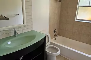 860 SW 6th Ct, Pompano Beach, FL 33060 - Photo 9