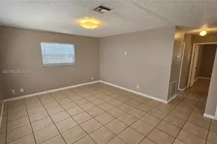 860 SW 6th Ct, Pompano Beach, FL 33060 - Photo 3