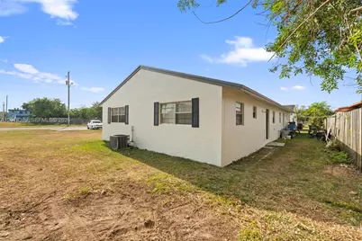 430 SW 10th Ave, Homestead, FL 33030 - Photo 3
