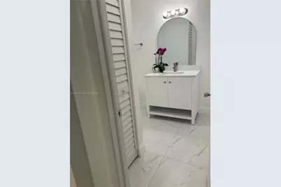 7160 NW 179th St #302, Hialeah, FL 33015 - Photo 5