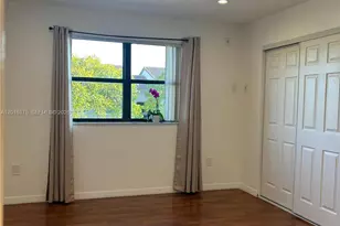 7160 NW 179th St, Hialeah, FL 33015 - Photo 3