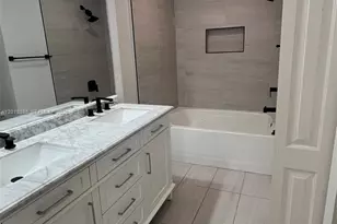11065 NW 38th Pl, Sunrise, FL 33351 - Photo 25