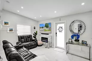 10222 SW 181st St, Miami, FL 33157 - Photo 5