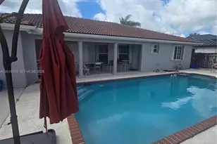 15523 SW 171st St, Miami, FL 33187 - Photo 3