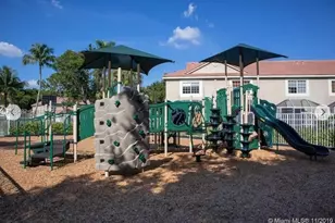 982 Sevilla Cir, Weston, FL 33326 - Photo 19