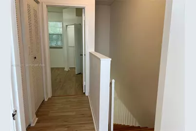 982 Sevilla Cir #982, Weston, FL 33326 - Photo 9
