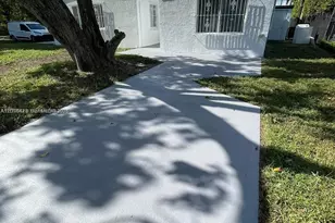 2171 Burlington, Opa-Locka, FL 33054 - Photo 5