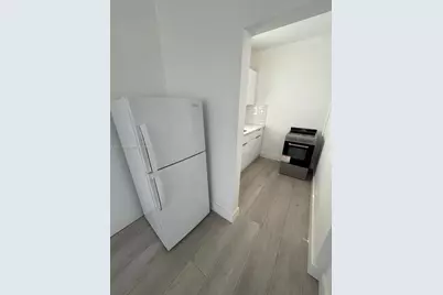 967 SW 5th St #13, Miami, FL 33130 - Photo 5
