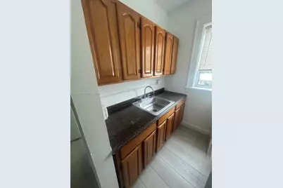 967 SW 5th St #18, Miami, FL 33130 - Photo 9
