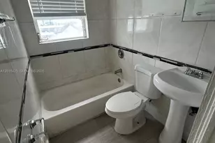 967 SW 5th St, Miami, FL 33130 - Photo 9