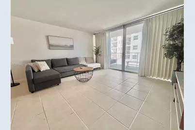 5838 Collins Ave #2D, Miami Beach, FL 33140 - Photo 3