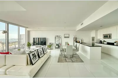 92 SW 3rd St #5203, Miami, FL 33130 - Photo 5