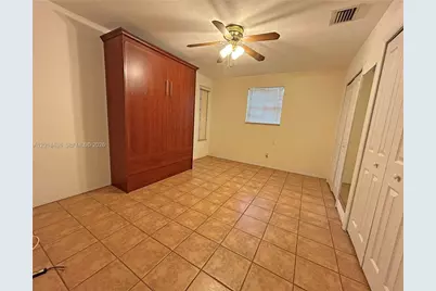 125 SW 3rd Ave, Hallandale Beach, FL 33009 - Photo 15