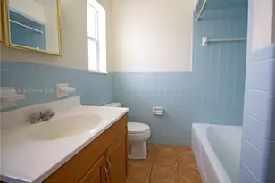 125 SW 3rd Ave, Hallandale Beach, FL 33009 - Photo 9