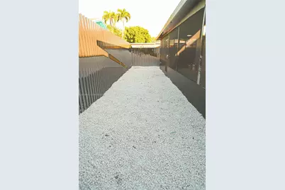 3983 SW 2nd St, Miami, FL 33134 - Photo 21