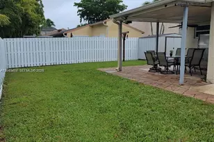 14115 Langley Pl, Davie, FL 33325 - Photo 21