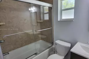14115 Langley Pl, Davie, FL 33325 - Photo 17