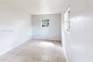 2760 NW 58th St, Miami, FL 33142 - Photo 21