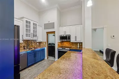 2731 S Parkview Dr, Hallandale Beach, FL 33009 - Photo 29