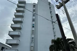 7118 Bonita Dr, Miami Beach, FL 33141 - Photo 13