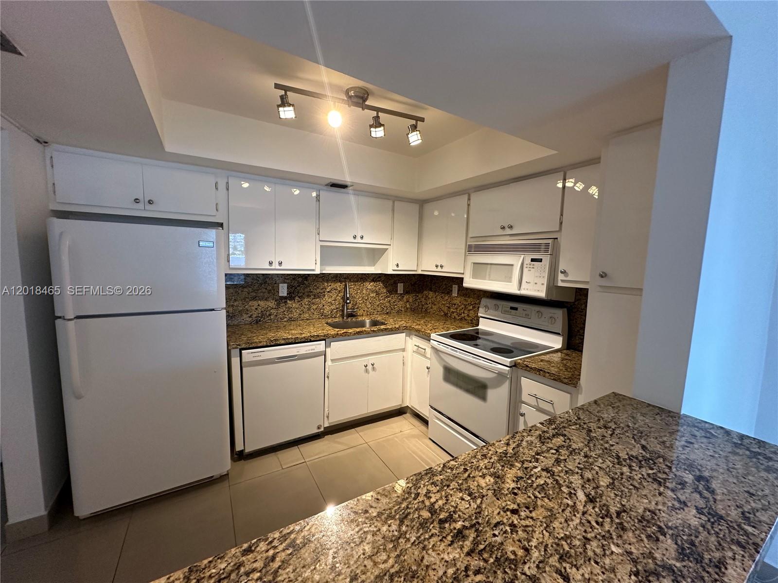 7118 Bonita Dr #305 - 7118 Bonita Dr #305, Miami Beach, FL 33141 Luxury Property | Jose Angel Pina