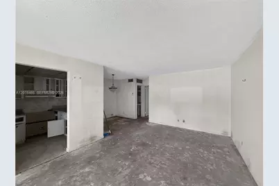 2050 NE 39th St #W112, Lighthouse Point, FL 33064 - Photo 5