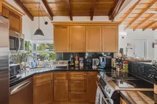 357 NE 117th St, Miami, FL 33161 - Photo 35