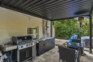 357 NE 117th St, Miami, FL 33161 - Photo 19
