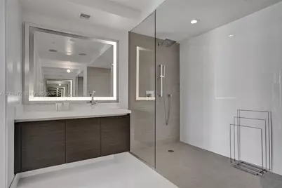 330 Sunny Isles Blvd #5-2207, Sunny Isles Beach, FL 33160 - Photo 27