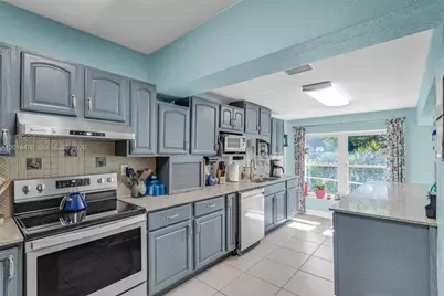 14150 NW 1st Ave, Miami, FL 33168 - Photo 11